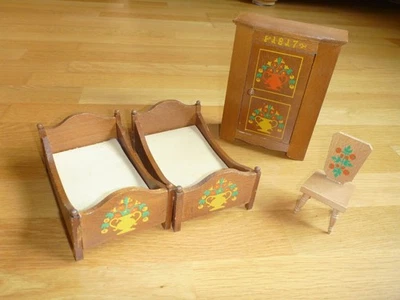 Vero Puppenmöbel,Schlafzimmer,Holz,Puppenstubenmöbel,DDR - Bild 1 von 2