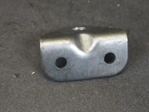 BRACKET, TANK FITTING YAMAHA FZR400U 1988 1WG-21346-00 20352 - Picture 1 of 5