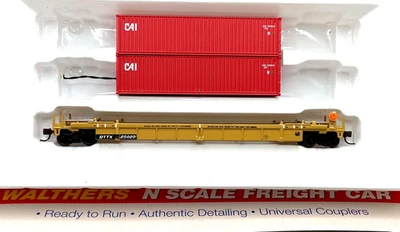 N WALTHERS 932-8051 DOUBLE STACK CAR TTX WITH 2 40' CAI CONTAINERS AND EOT FRED - Image 1 of 2
