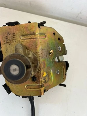 FORD FOCUS 2003 door lock mechanisms OEM - Image 1 of 4