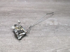 99-01 ISUZU VEHICROSS FRONT RIGHT PASSENGER DOOR LOCK LATCH OEM - Picture 1 of 12