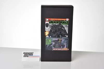 Mezco One:12 Коллективный - Черные Черепа Бригада Смерти Mezco НОВЫЙ в Коробке - Изображение 1 из 4