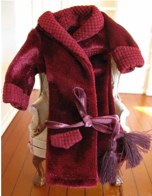 Bata de hombre Heidi Ott ropa casa de muñecas miniatura burdeos 4,33 pulgadas/11 cm # M7418 Foto 1 de 1