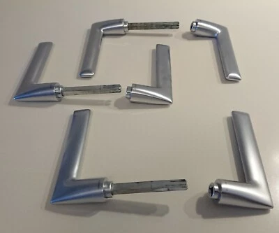 LOTTO 3 MANIGLIA PER PORTA OLIVARI TECNO CROMO SATINATO GIUGIARO DESIGN 1999 - Immagine 1 di 4