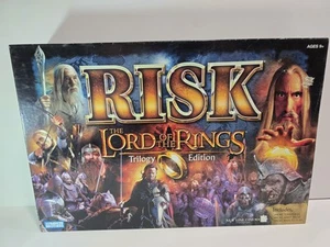 Risk The Lord of The Rings Trilogy Edition 2003 Board Game COMPLETE! w/Ring - Picture 1 of 18
