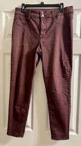 Pantalones cortos Maurice’s High Rise para mujer color vino borgoña talla L - Imagen 1 de 4