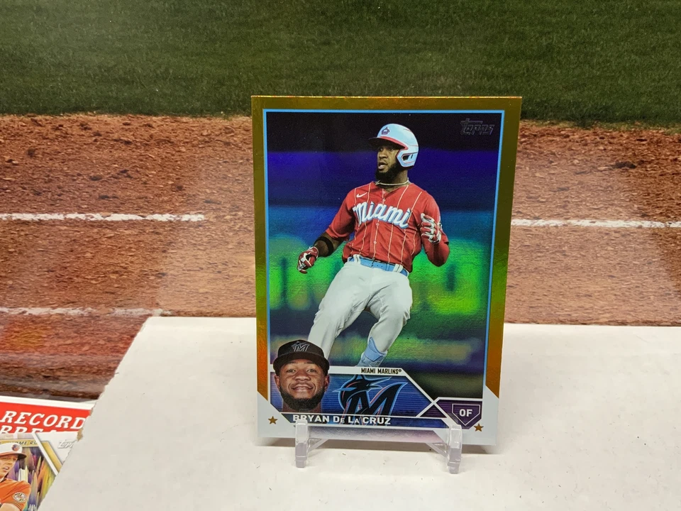 Bryan De La Cruz 2023 Topps #599 Gold Foil Miami Marlins - Image 1 of 1