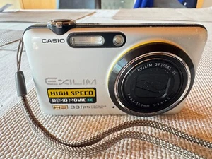 Casio exilim EX—FC 100 - Bild 1 von 6
