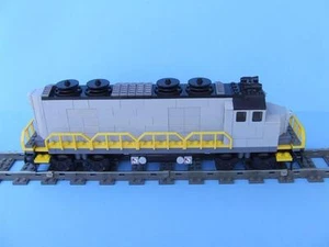  Zug Lok gebaut mit neuen Legosteinen passt 9 Volt RC IR Schiene Schienen Sets - Bild 1 von 1