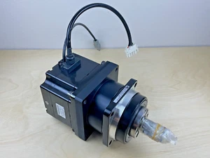 Yaskawa SGMPS-08A2AH161-E AC Servo Motor w/ HD HPG-25A-05-J601B-SP Gear Reducer - Picture 1 of 15