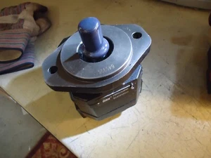 Bomba de engranajes hidráulica GRH 2.5EPF20.31L28P393 - Imagen 1 de 4