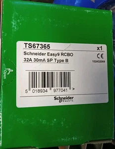 Schneider Easy 9 6a 10a 16a 20a 32a 40a Type B 6kA 30mA Type A RCBO Inc VAT - Picture 1 of 1