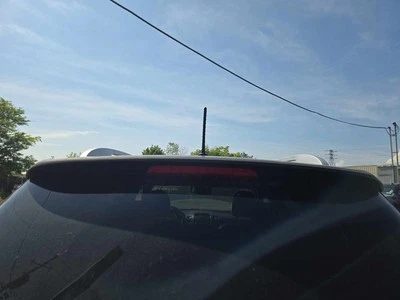 Used Rear Spoiler fits: 2011 Kia Sorento high mounted stop lamp Rear Grade A Foto 1 de 4