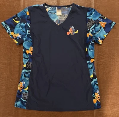 Blusa Médica Disney Finding Nemo para Mujer - Talla Pequeña Foto 1 de 4