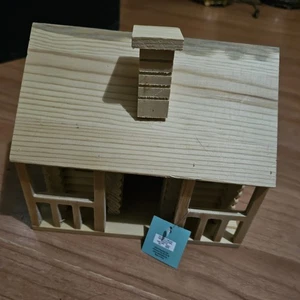 Woodpile Log Cabin Style Wooden Birdhouse Bird wood - Picture 1 of 3