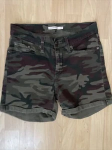LEVIS Size 28 Women’s Camouflage Jeans Shorts Mid Length Rolled Up Inseam 4” - Picture 1 of 9