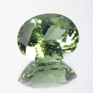 3.18Ct Natural Amazing Green Color Apatite Oval Cut Collection Gemstone - Picture 1 of 6