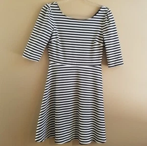 Stitch Fix Pixley Kathy Damenkleid schwarz weiß gestreift, Medium - Bild 1 von 6