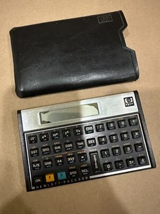 Hewlett Packard HP 11C Taschenrechner mit Hülle - Bild 1 von 4
