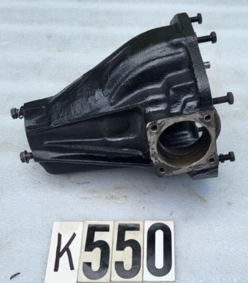 USED - ORIGINAL TRIUMPH TR4A TR5 TR250 TR6  REAR AXLE DIFFERENTIAL CASE   K550 - Image 1 of 4