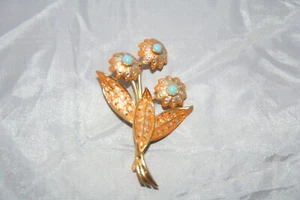 Vintage Damascene Spanish Flower Brooch Blue Coral Pin Spain Mid Century Craft - Picture 1 of 9