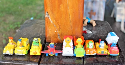 Lote De 9 Coches Die Cast Juguetes Vintage Sesame Street Muppets Snoopy Playskool Foto 1 de 4