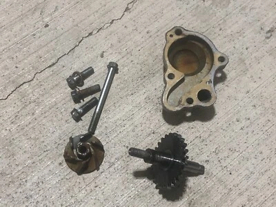 2007 Honda CR85RB R OEM ENGINE WATER PUMP COVER impeller shaft 19221-GBF-B40 014 - Image 1 of 4