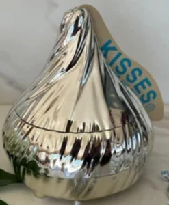 Hershey Kiss Musical Candy Dish Trinket Box Plays 3 Different Songs 2005 - Picture 1 of 4