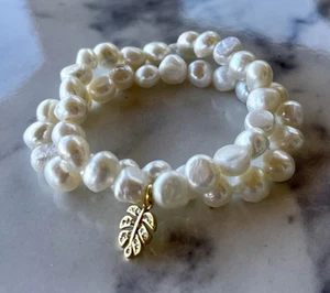 NEW 7-8mm Natural Freshwater White Pearl Bracelet Set 18k GP CZ Palm Leaf Charm - Picture 1 of 6