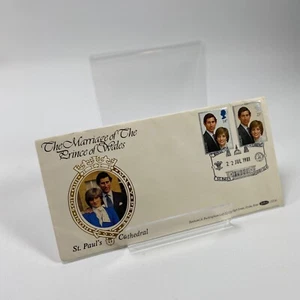 Die Hochzeit des Prinzen von Wales mit Lady Diana Spencer Gedenkmarken  - Bild 1 von 7