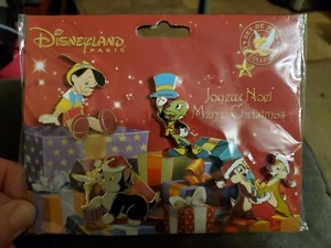 DISNEY DISNEYLAND PARIS RARE BOOSTER 4 PINS PINOCCHIO FRIENDS CHRISTMAS - Picture 1 of 6