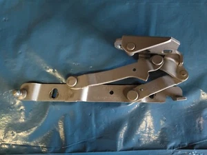 Bisagra capó trasero izquierdo plata Porsche Boxster 986 744 98651215101 - Imagen 1 de 1
