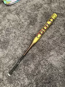 Bate de softbol dorado Louisville Slugger TPS 34 pulgadas 26 oz modelo SB704 CU31 aluminio - Imagen 1 de 9