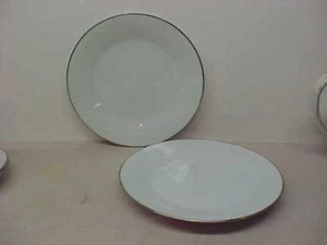 Dos platos de ensalada Noritake China REINA #6450Q - Imagen 1 de 3