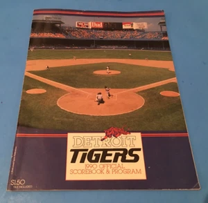 DETROIT TIGERS MLB BASEBALL 1990 Official Scorebook & Game Program &Ticket READ - Picture 1 of 6