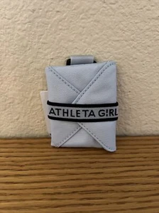 Llavero con estuche para tarjetas Athleta Girl - azul niebla marina - Imagen 1 de 5