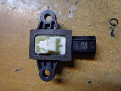 Sensor de impacto de choque de despliegue delantero Ford Fiesta 2015 DG1314C676AA RBA11118 Foto 1 de 3