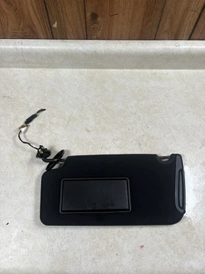 14 CHRYSLER 300 RIGHT Sun visor   - Image 1 of 3