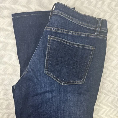 Tory Burch 牛仔女式 31 经典靴蓝色牛仔标志后口袋中号水洗 — 第 1/4 张图片