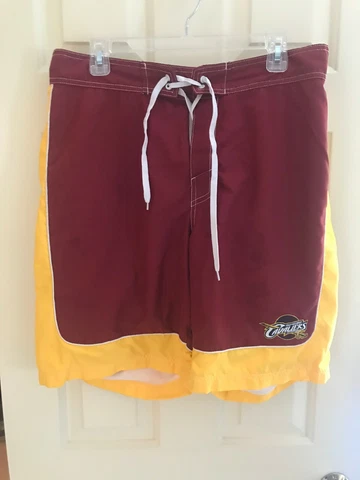 Cleveland Cavaliers GIII NBA Men's XL Swim Trunks Logo Polyester Lined Cover