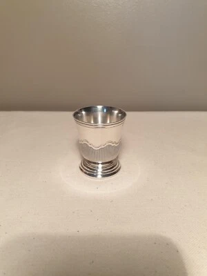 Christofle et Cardeilhac. Coquetier en argent . Poinçon tête de Mercure - Photo 1/4