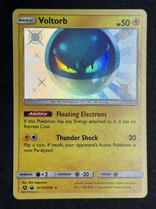 Voltorb SV13/SV94 Destinos Ocultos Bebé Brillante Raro Pokemon Juego de Cartas Coleccionables Casi Nuevo/Como Nuevo - Imagen 1 de 4