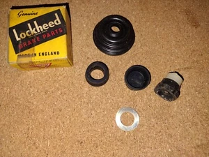 SINGLE CIRCUIT BRAKE MASTER CYLINDER KIT - FITS: TRIUMPH 2000 - MK1 (1964-69) - Picture 1 of 2