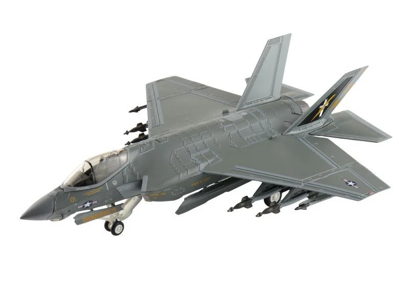 LOCKHEED F-35C LIGHTNING II AIRCRAFT "VMFA-251" USMC 1/72 BY HOBBY MASTER HA6211