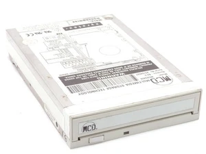 Xyratex Multimédia Stockage Technologie MCD540S 3.5 " 50-Pin SCSI Lecteur Drive - Picture 1 of 1