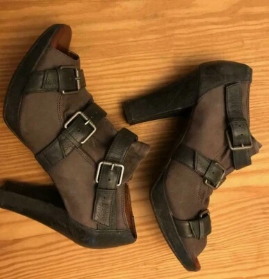 NAYA Black Gray Leather platform heels peep toe  adjustable buckles zip Size 9 - Image 1 of 4