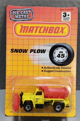Matchbox MB-45 Snow Plow Salt Spreader International Airport Authority Unpunched - Image 1 of 3