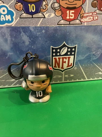 Davis Mills Squeezy Mate - NFL Silver Series 5 (2022).  Houston Texans Cover
