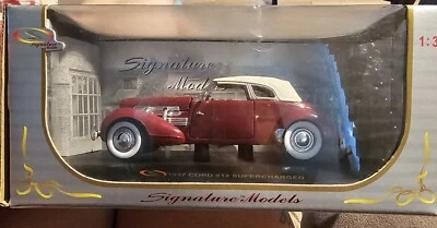 1937 CORD 812 SUPERCHARGED 1/32 DIECAST CAR BY SIGNATURE MODELS - Image 1 of 4