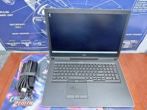 Dell Precision 7720 17.3" Xeon E3-1535Mv6 3.1GHz 256GB/1TB 32GB/P5000-16GB WIN11 - Imagen 1 de 9